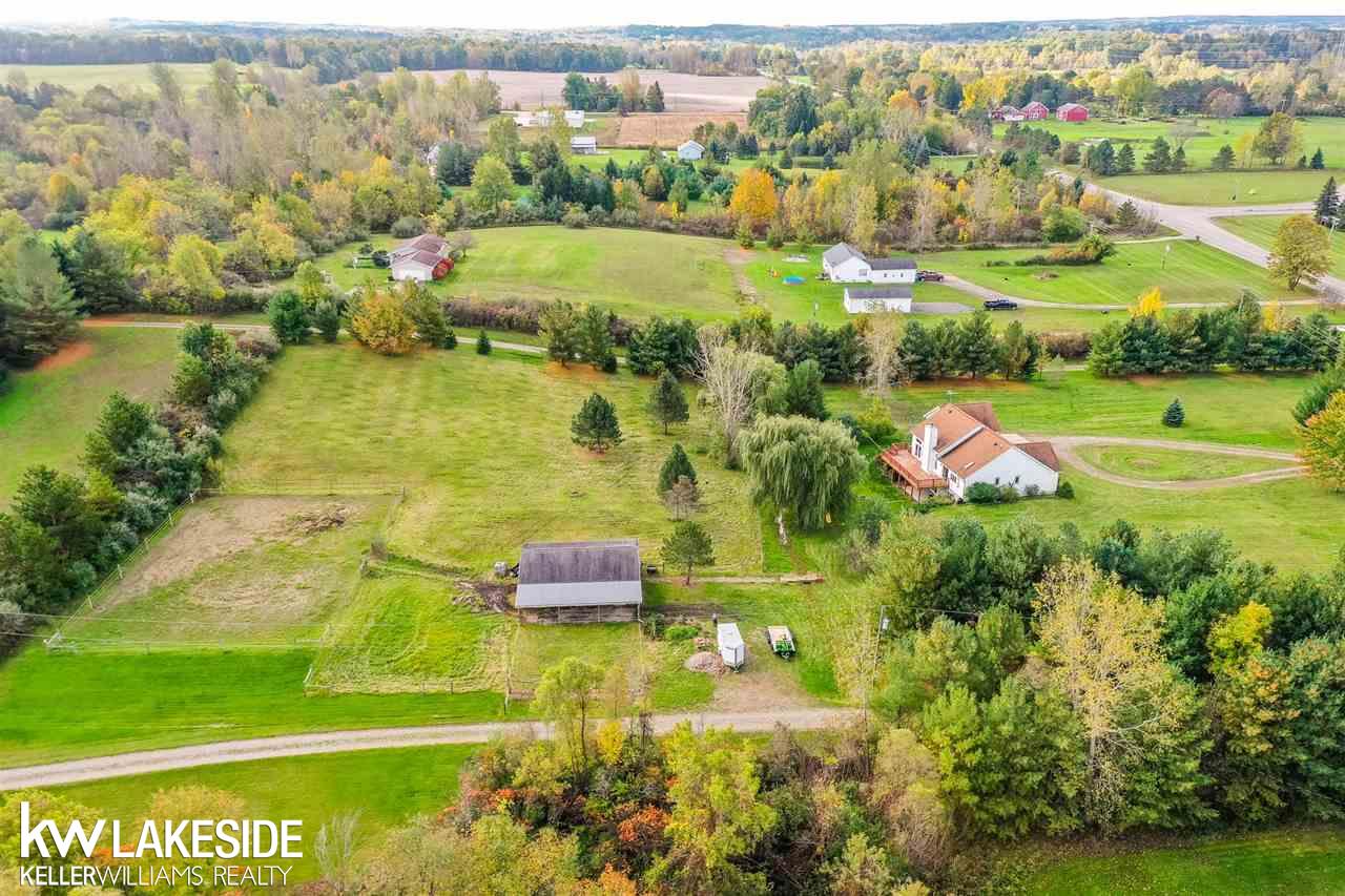 3815 Rochester Road Dryden, MI 48428 - Photo 9 of 43 50057984-8.JPG