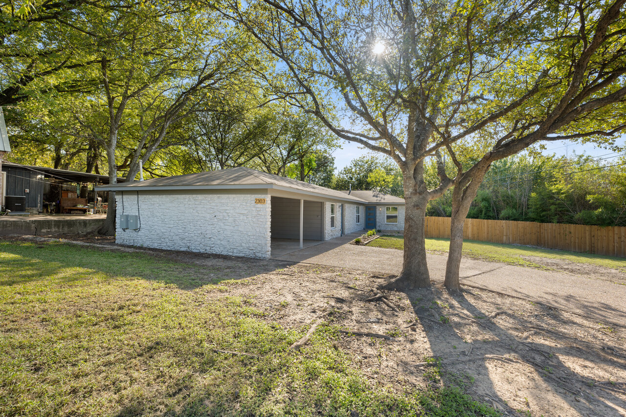 2303 Metcalfe Road, Unit A Austin, TX 78741 - Photo 3 of 16 Gallery Image 3