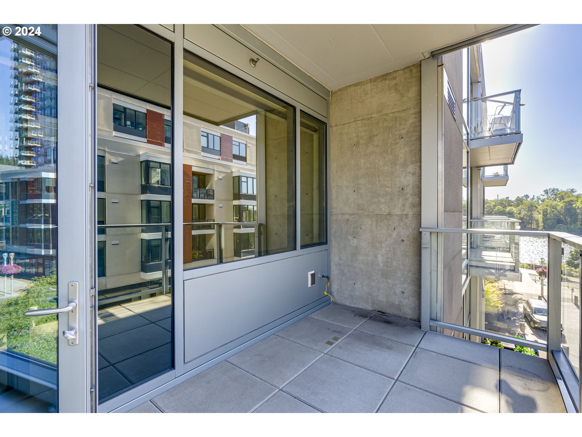 841 Southwest Gaines Street, Unit 329 Portland, OR 97239 - Photo 18 of 35 Balcony