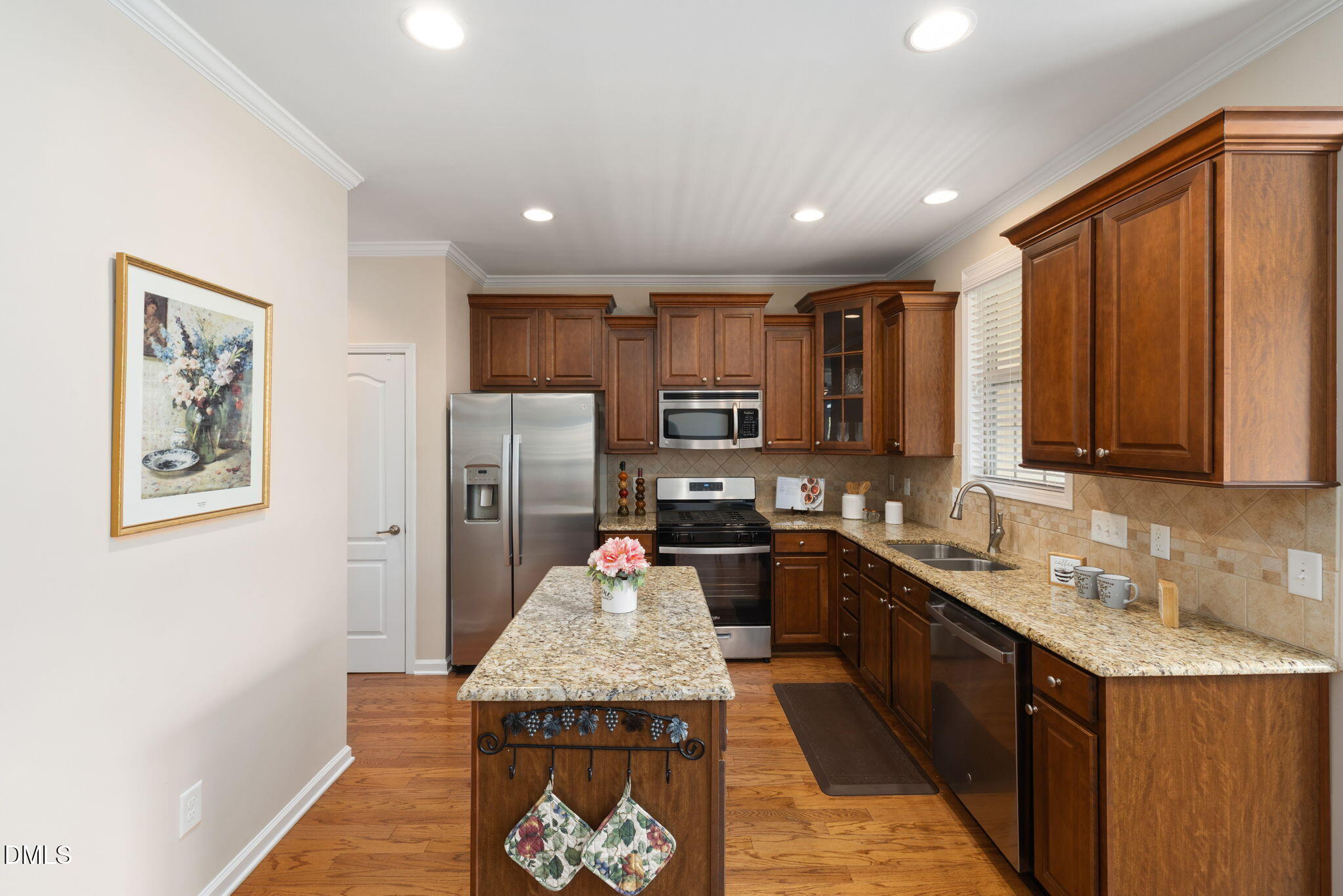 8311 Primanti Boulevard Raleigh, NC 27612 - Photo 13 of 41 17-web-or-mls-DX3A2190