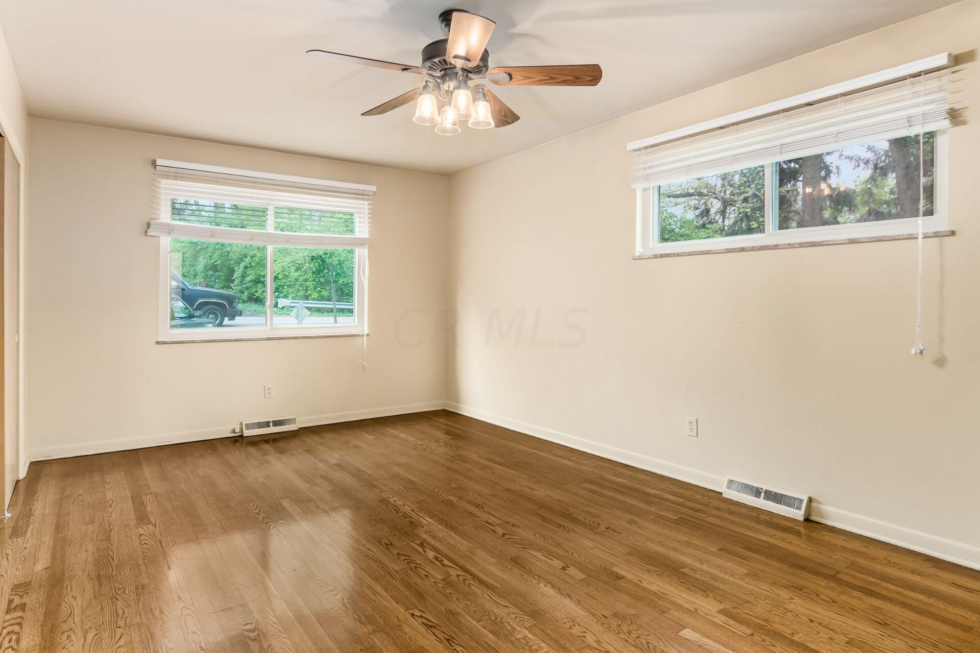 2565 Charing Road, Unit 1 Columbus, OH 43221 - Photo 17 of 28 019_e3_h 2565 Charing Rd-1050