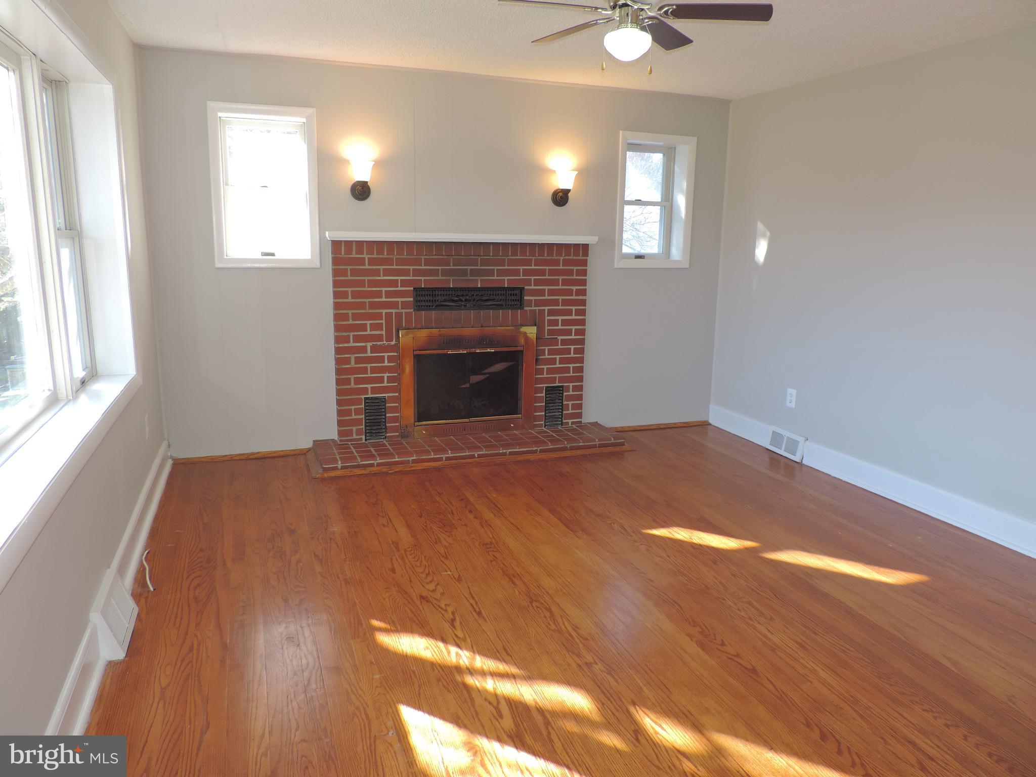 1414 Perryman Road Aberdeen, MD 21001 - Photo 3 of 28 Main level has been freshly painted