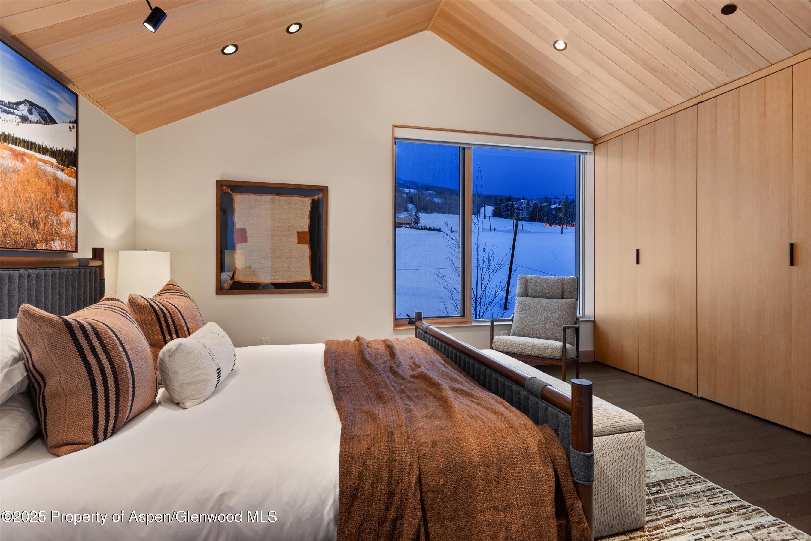 411 Wood Road, Unit 8 Snowmass Village, CO 81615 - Photo 16 of 31 37-411WoodRd8_24011295