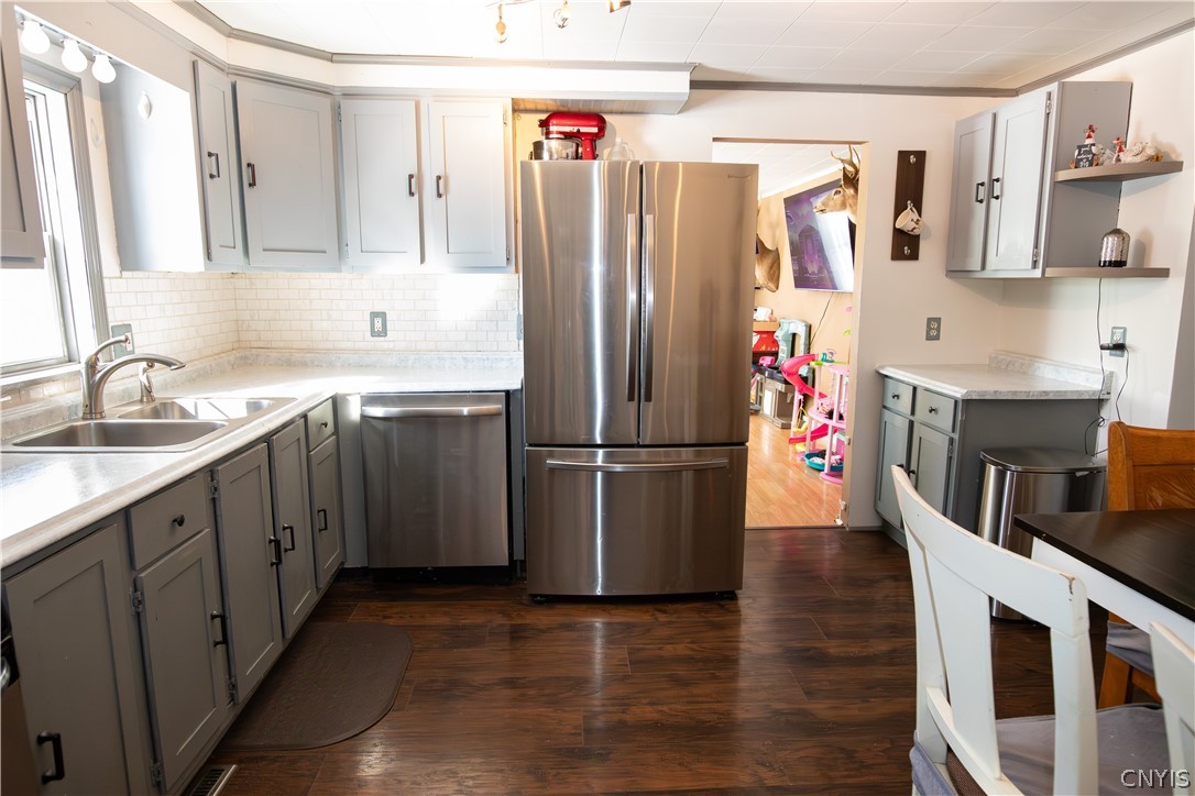 9576 Black Creek Road Clay, NY 13029 - Photo 16 of 47