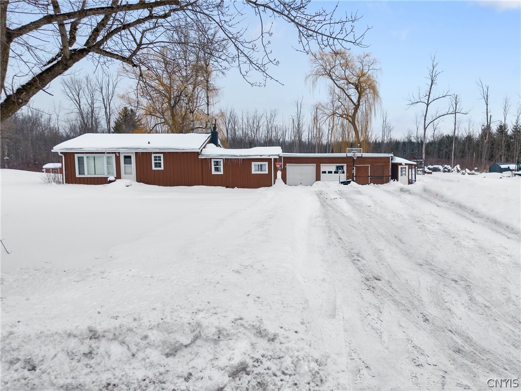 9576 Black Creek Road Clay, NY 13029 - Photo 2 of 47