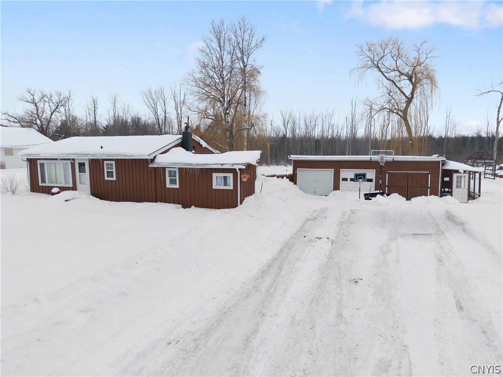 9576 Black Creek Road Clay, NY 13029 - Photo 34 of 47