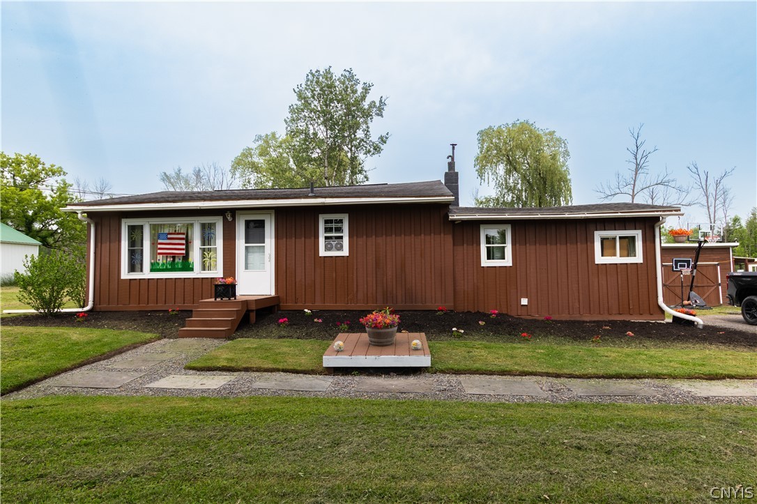 9576 Black Creek Road Clay, NY 13029 - Photo 4 of 47 Beautiful curb appeal!