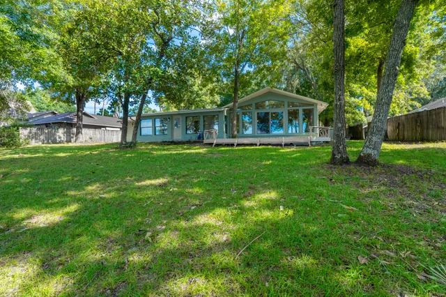 $1,348,000 | 1013 Lake Drive, Niceville, FL 32578