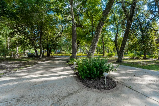 $1,348,000 | 1013 Lake Drive, Niceville, FL 32578