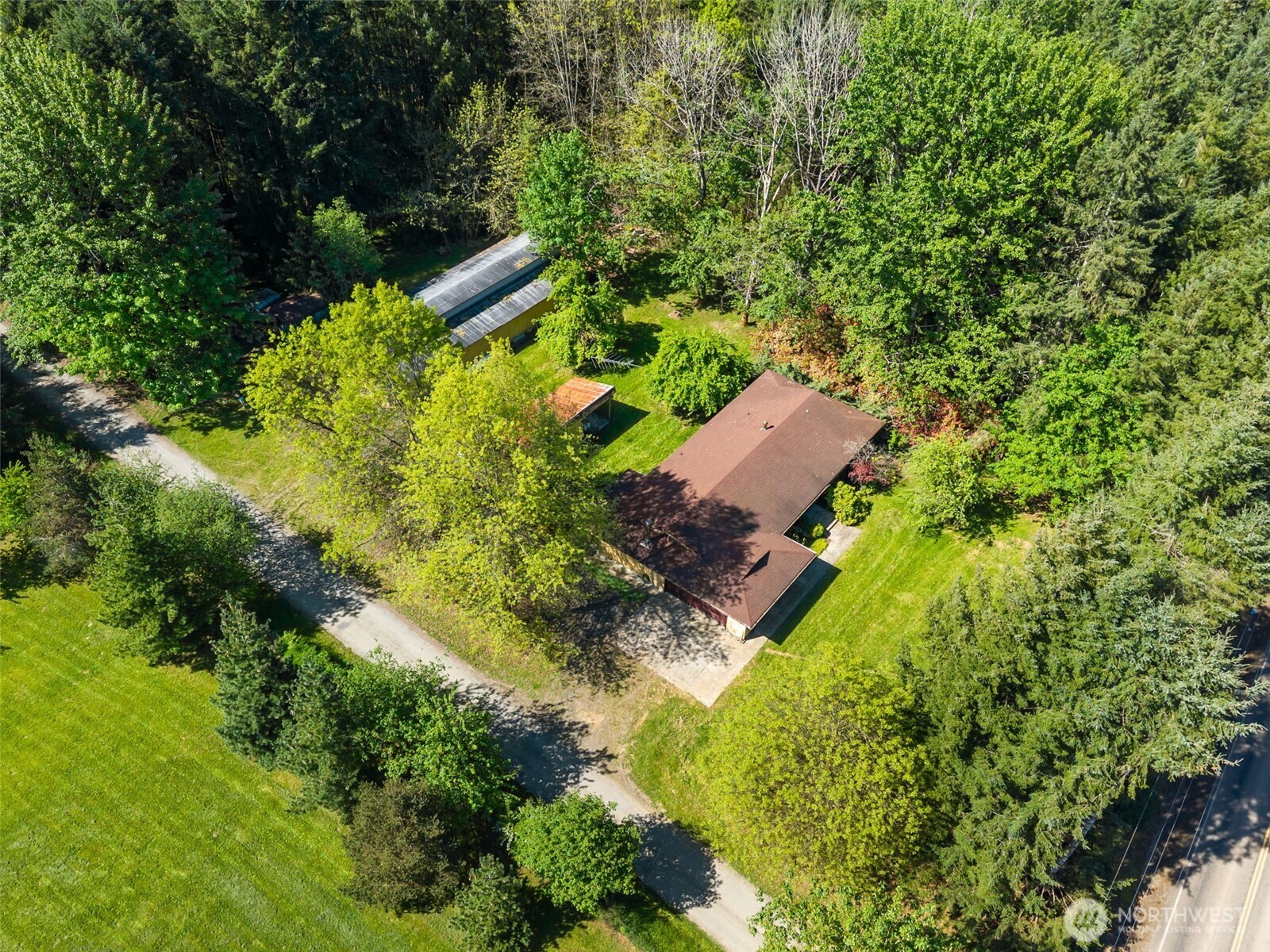 334 Burchett Road Onalaska, WA 98570 - Photo 3 of 39