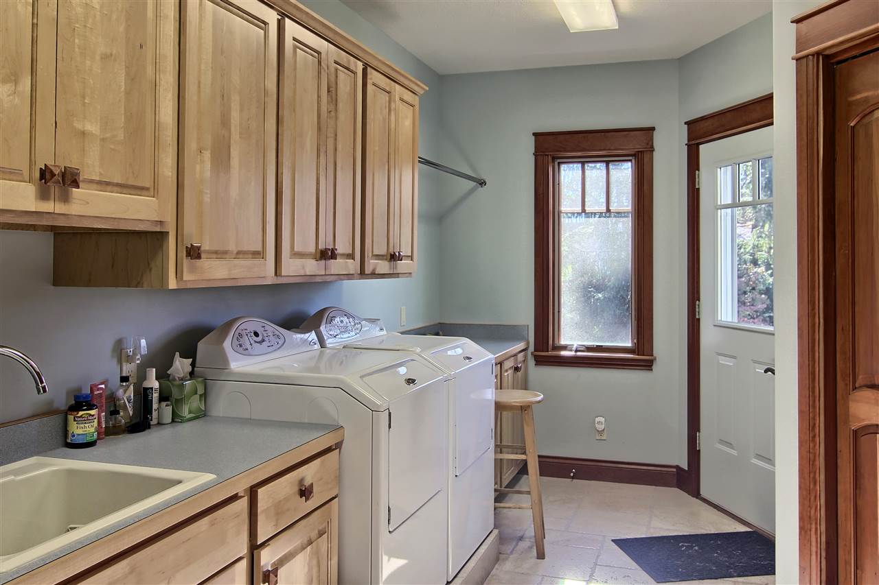 2916 Neahtawanta Road Traverse City, MI 49686 - Photo 45 of 75 1831431-44.JPG