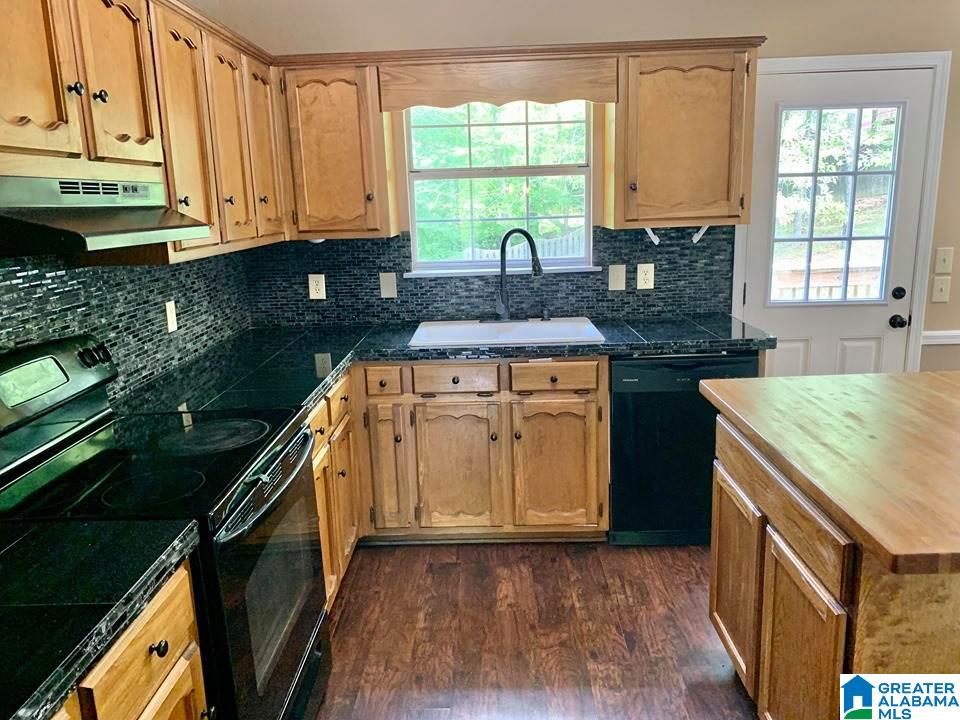 1134 Independence Drive Alabaster, AL 35007 - Photo 13 of 42
