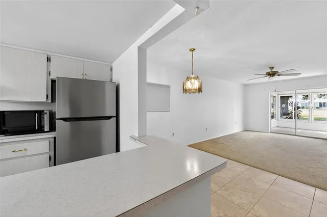 $149,900 | 2560 Golf Course Drive, Unit 507, Sarasota, FL 34234