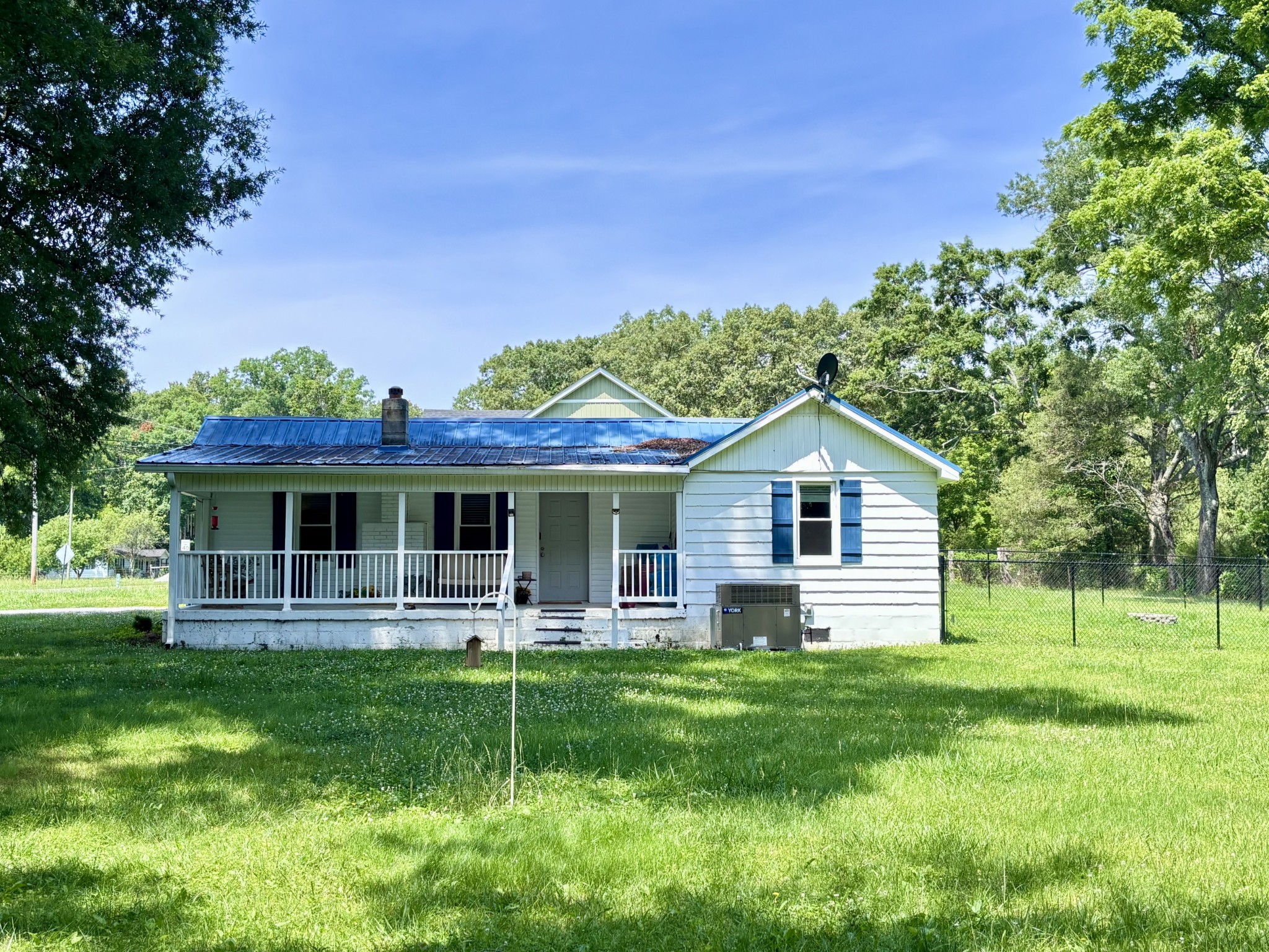 1466 Bible Crossing Road Winchester, TN 37398 - Photo 2 of 4