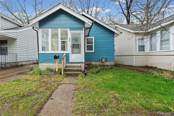 $134,000 | 50 East Hayes Avenue, Hazel Park, MI 48030