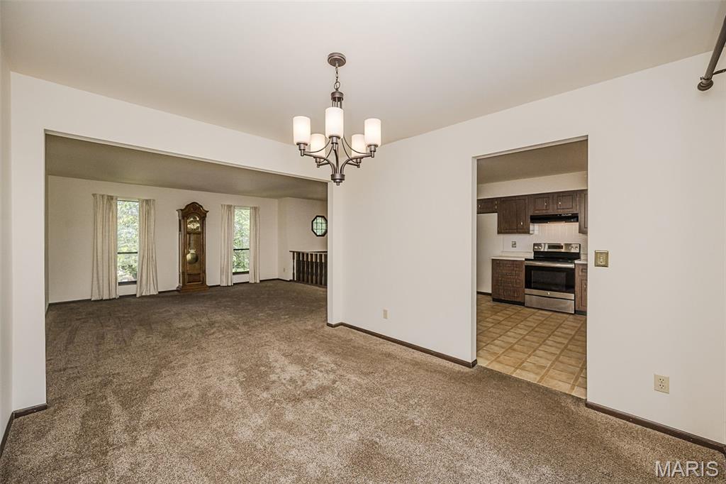 4216 Elkhart Lake Road St. Charles, MO 63304 - Photo 12 of 37