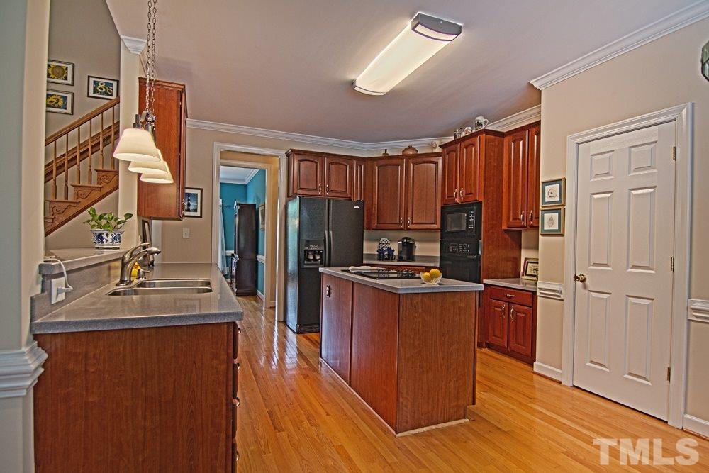5305 Corbarron Court Raleigh, NC 27606 - Photo 11 of 21 Gallery Image 11
