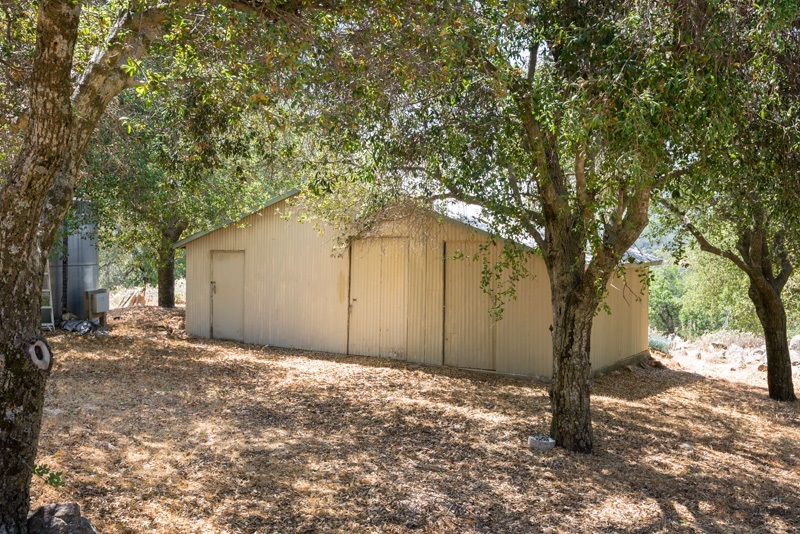 3255 Pine Hills Road Julian, CA 92036 - Photo 22 of 25 Detached barn.