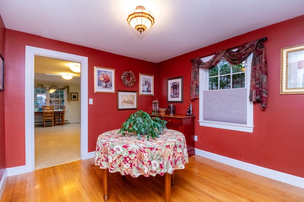 20 Eleanor Road Walpole, MA 02081 - Photo 9 of 34 Gallery Image 9