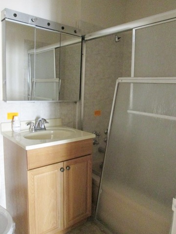 5801 North Sheridan Road, Unit 12E Chicago, IL 60660 - Photo 13 of 18