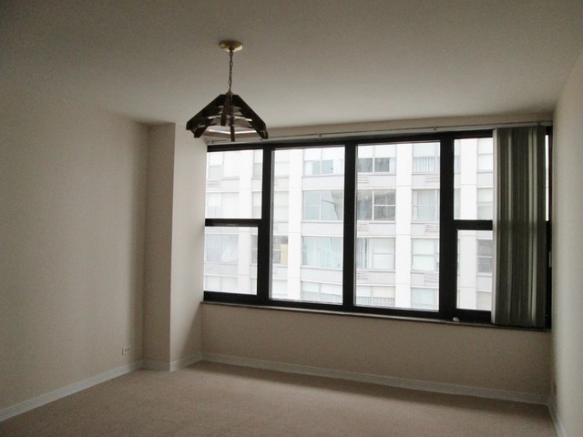 5801 North Sheridan Road, Unit 12E Chicago, IL 60660 - Photo 15 of 18