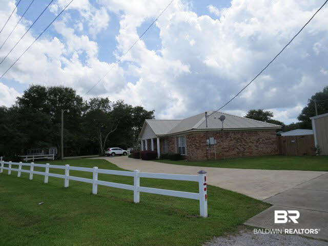 16477 Hunter Lane Foley, AL 36535 - Photo 11 of 31 side view
