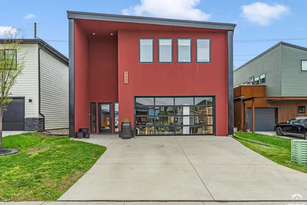 $555,000 | 717 Beatnik Court, Lawrence, KS 66044