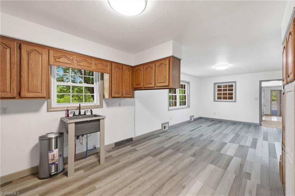 954 Parsonville Road Purlear, NC 28665 - Photo 19 of 45 Gallery Image 19