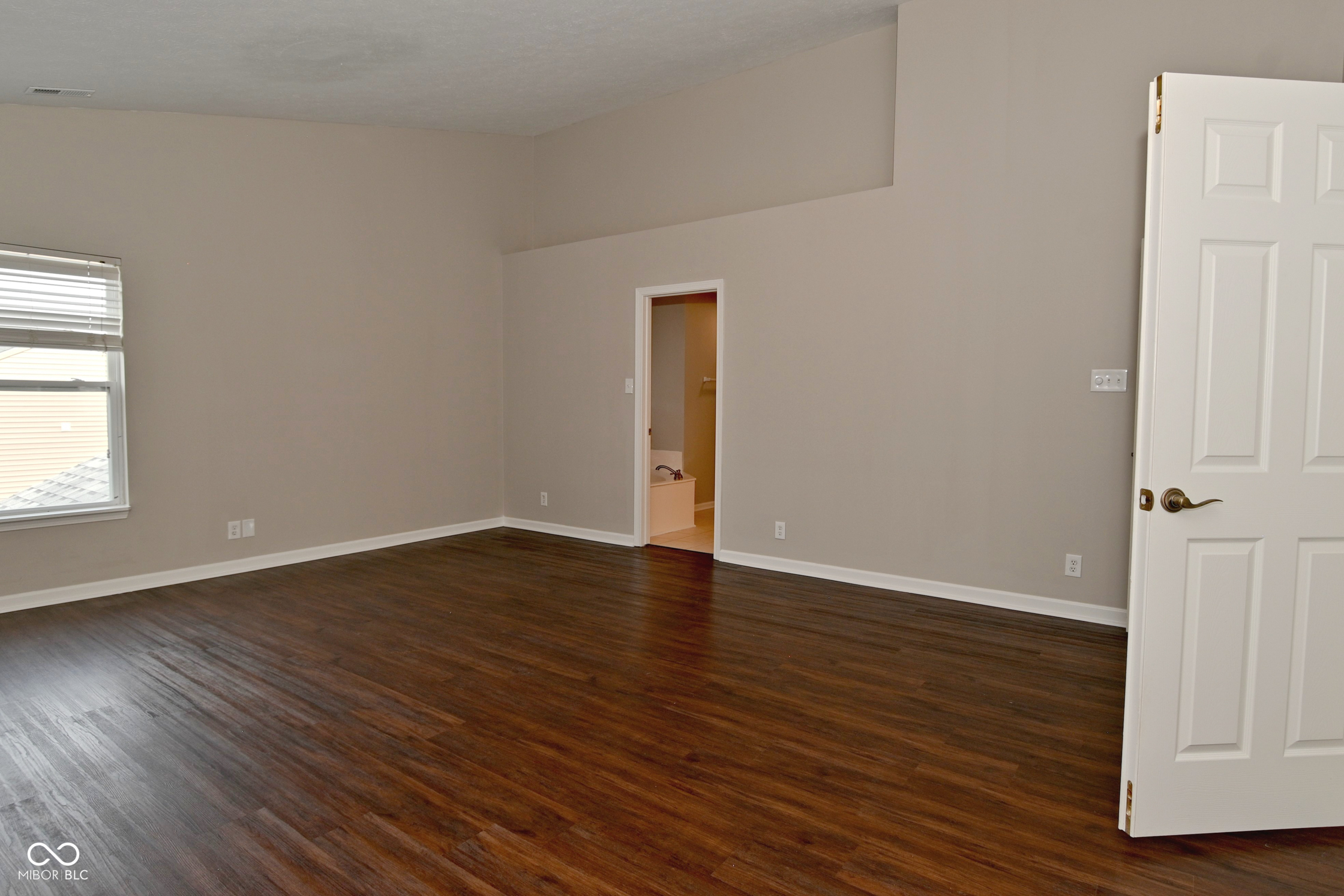 18690 Round Lake Road Noblesville, IN 46060 - Photo 19 of 36