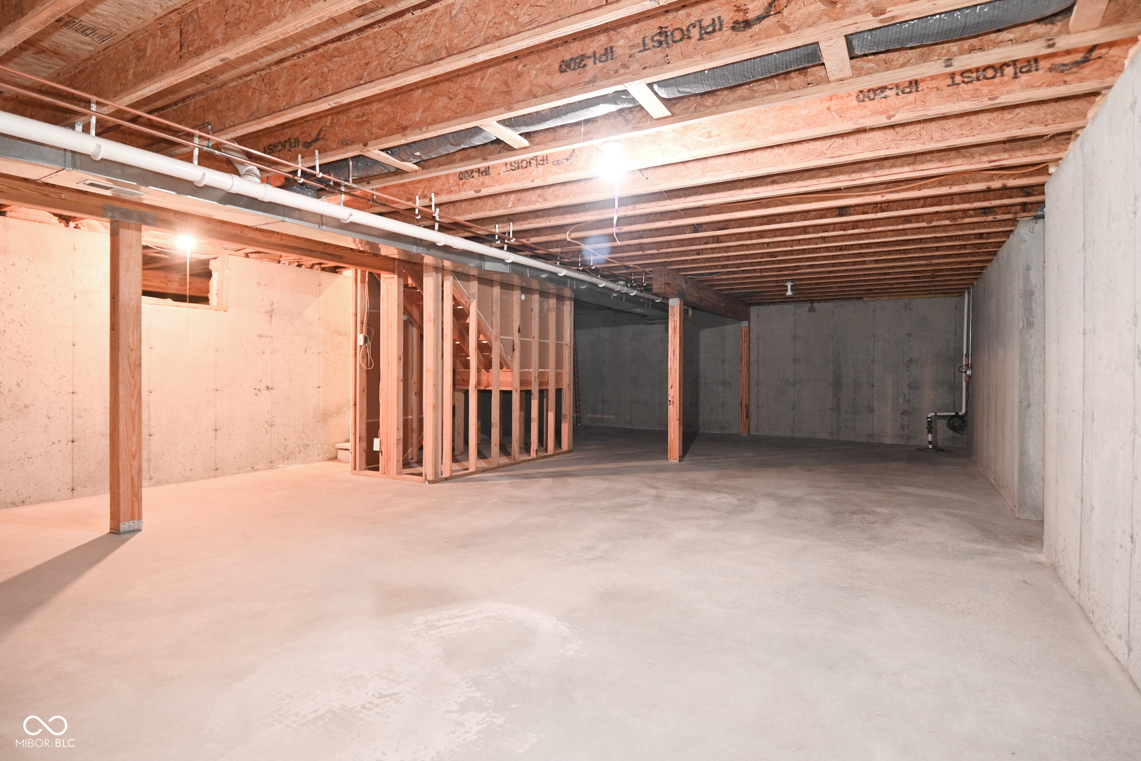 18690 Round Lake Road Noblesville, IN 46060 - Photo 29 of 36