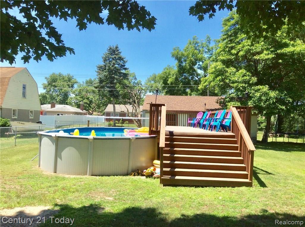 10381 Wayne Road Livonia, MI 48150 - Photo 31 of 54 IMG_5423.jpg