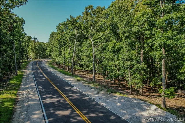 $4,950 | Lot 1016 Nassau Drive, Four Seasons, MO 65049