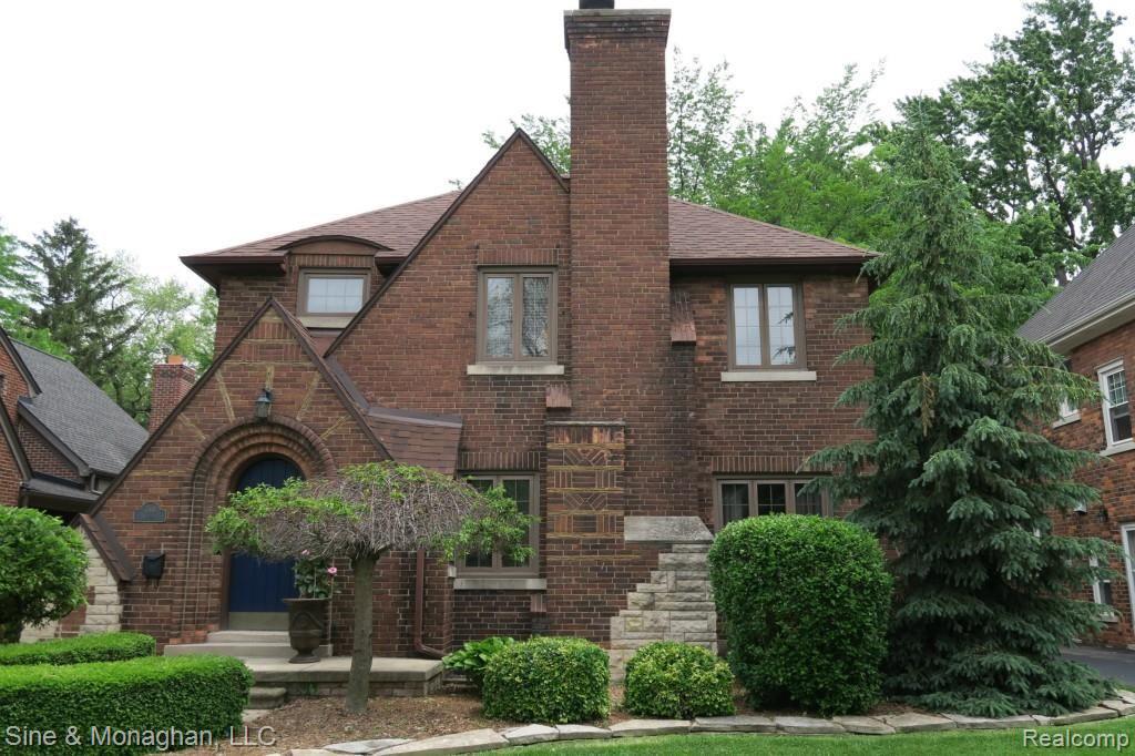710 Lincoln Road Grosse Pointe, MI 48230 - Photo 1 of 29 img_1595.jpg