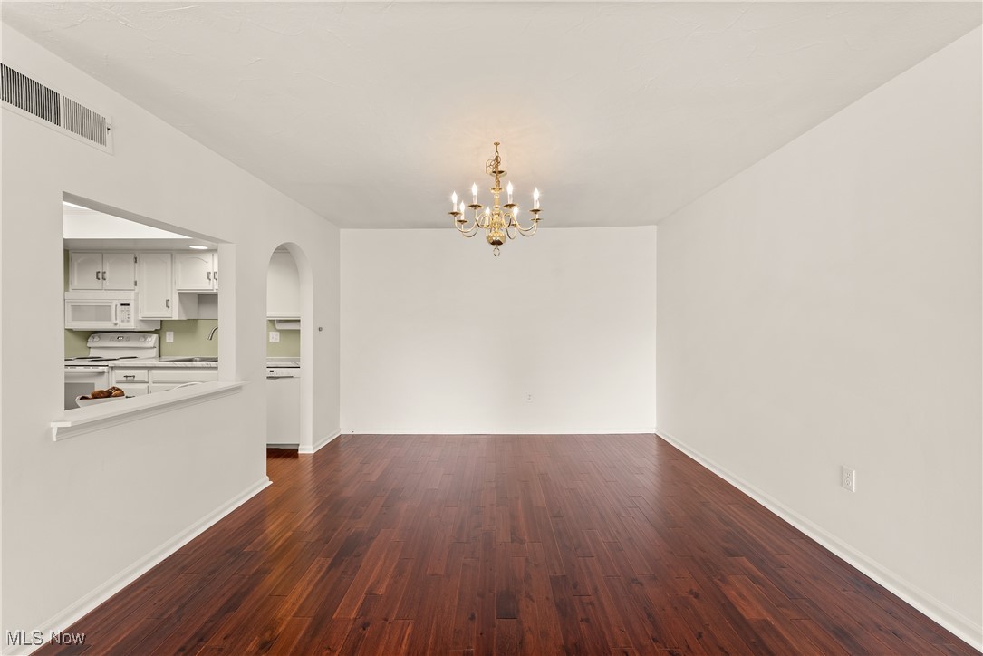 22701 Center Ridge Road, Unit 306 Rocky River, OH 44116 - Photo 8 of 29 Gallery Image 8