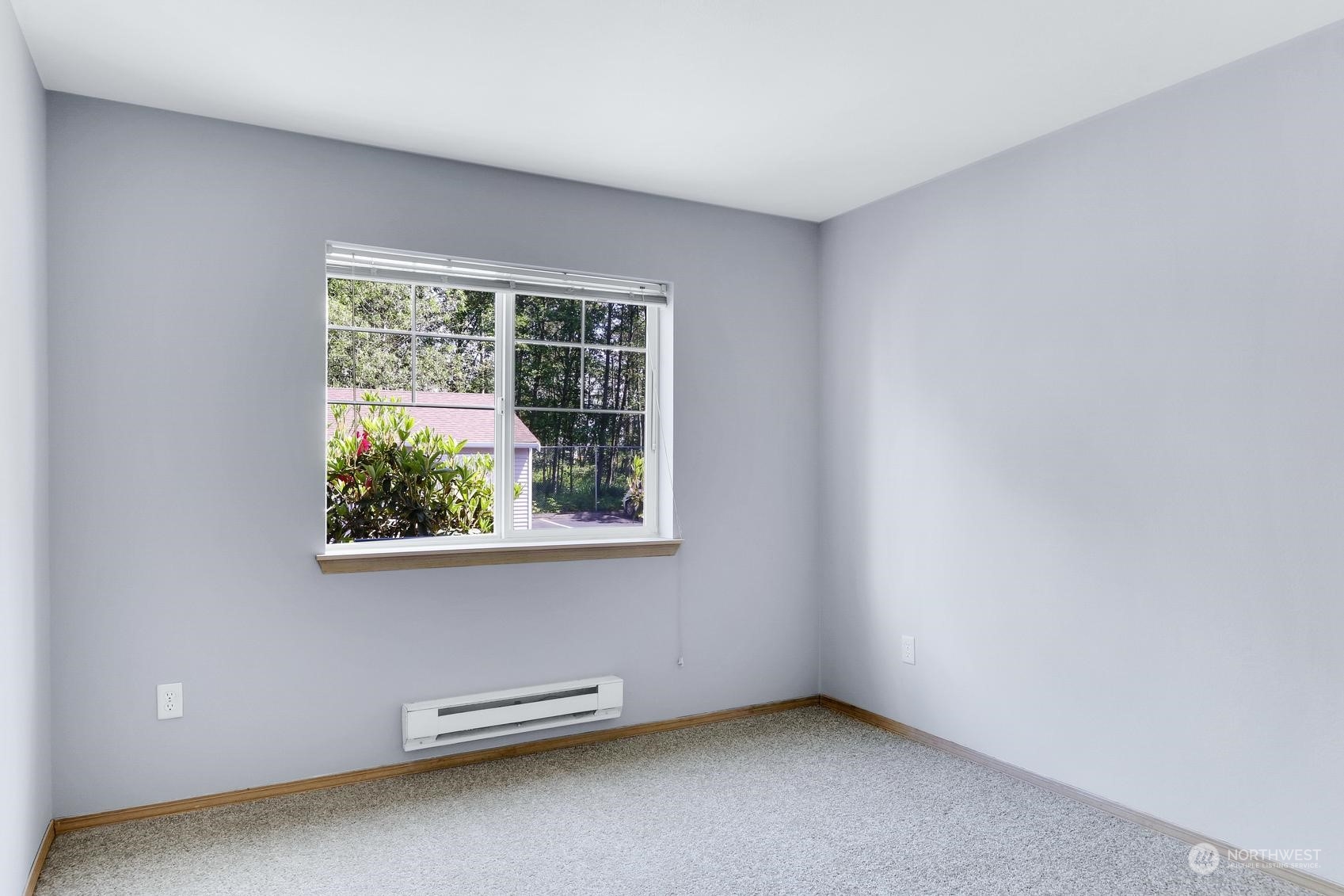 1001 West Casino Road, Unit C103 Everett, WA 98204 - Photo 15 of 23 an empty room with a window