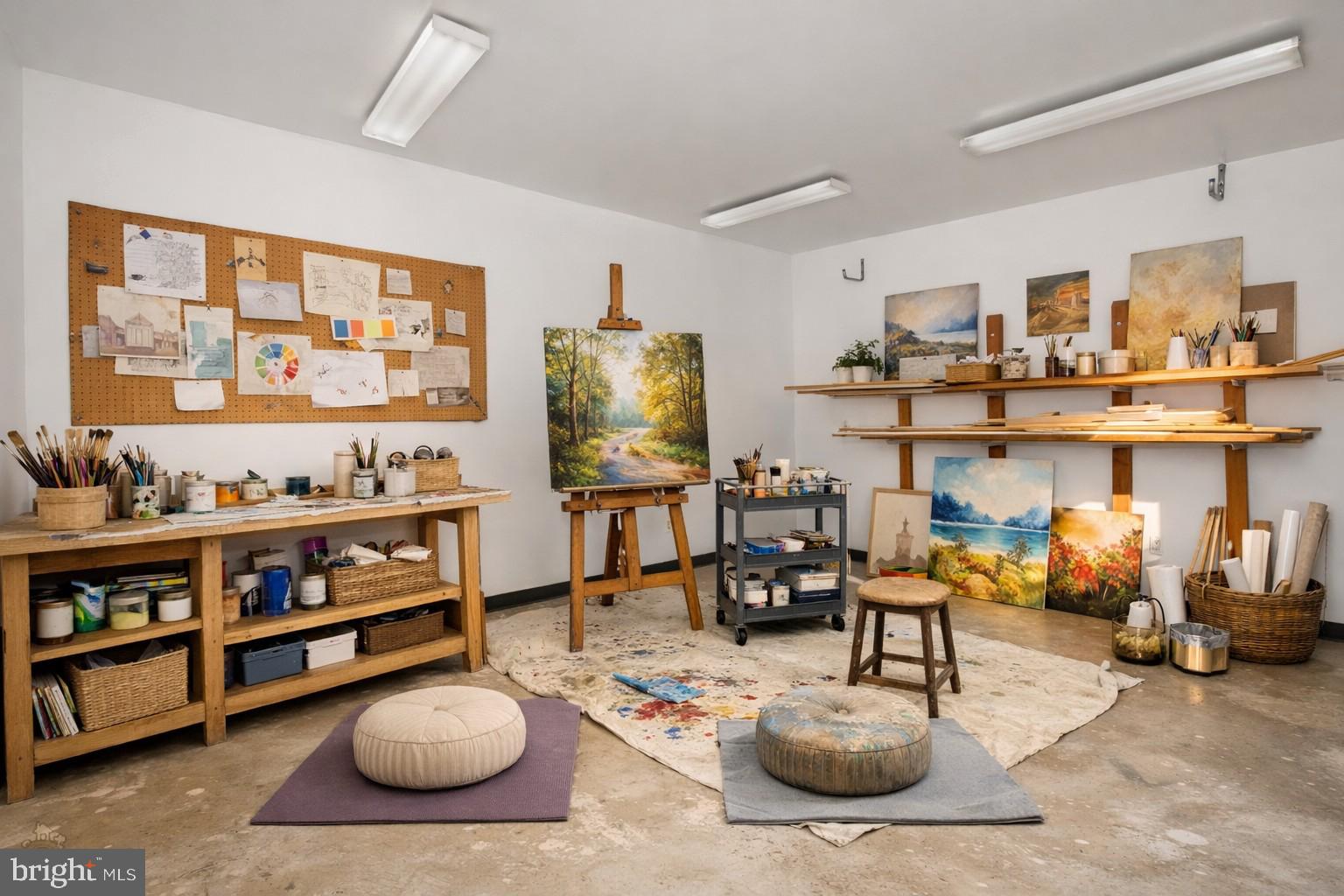 39 West Durham Street Philadelphia, PA 19119 - Photo 27 of 36 Your dream art studio. Virtually staged.