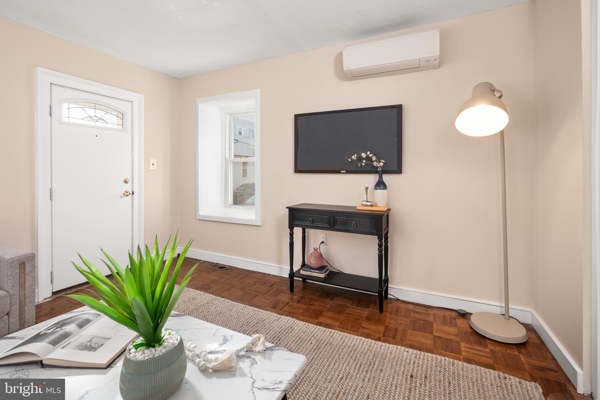 39 West Durham Street Philadelphia, PA 19119 - Photo 7 of 36 Living Room