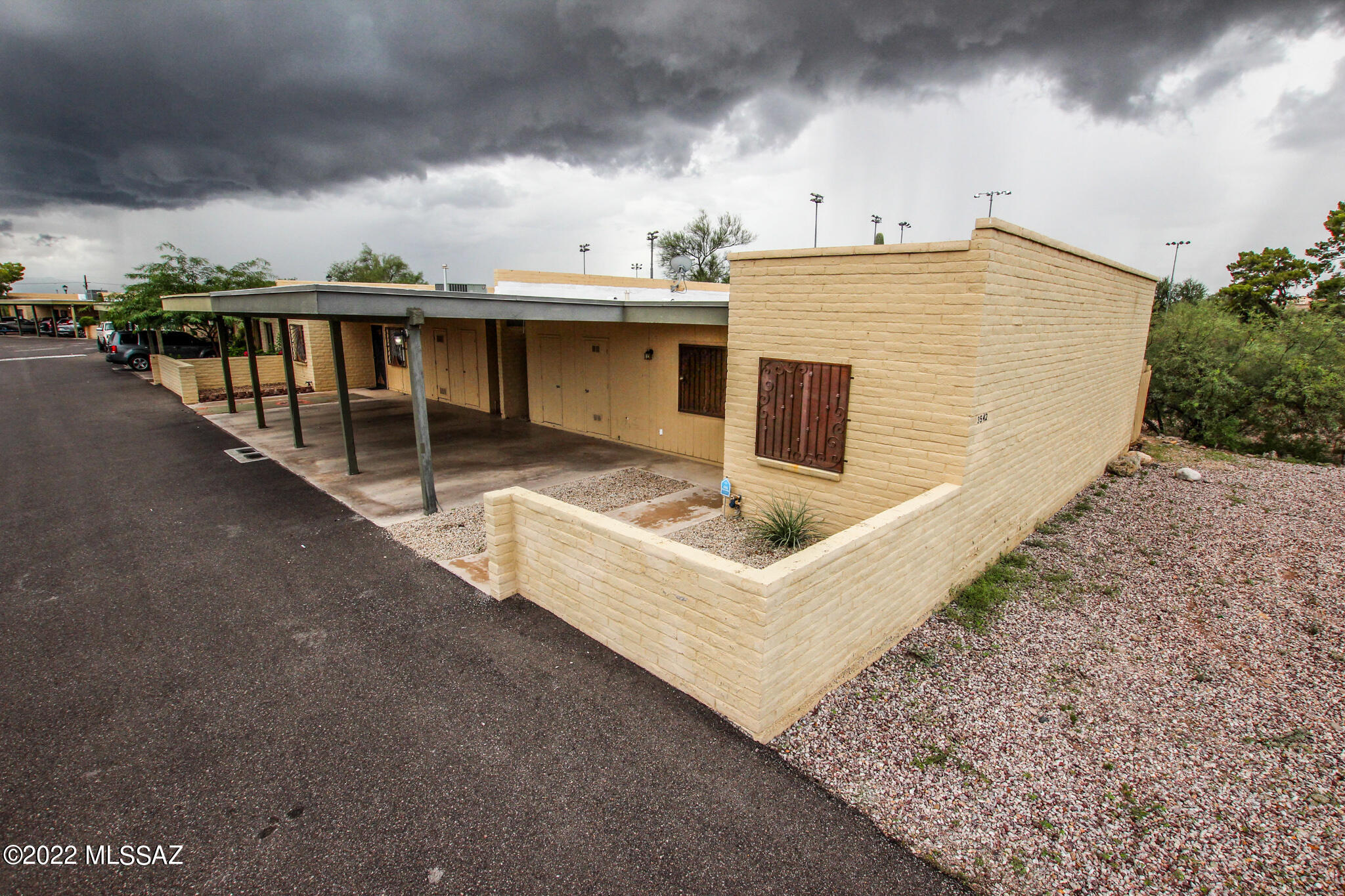 3542 South Mission Road, Unit A Tucson, AZ 85713 - Photo 2 of 37