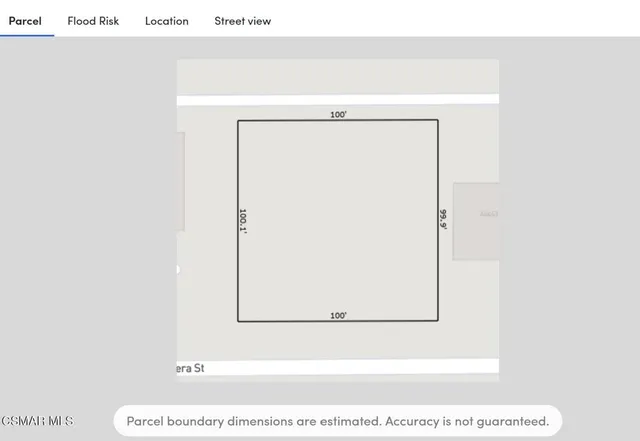 a picture of a bench in a mirror