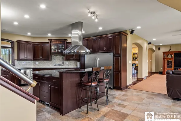 $874,900 | 9 Ryan Place, Pomfret, NY 14063