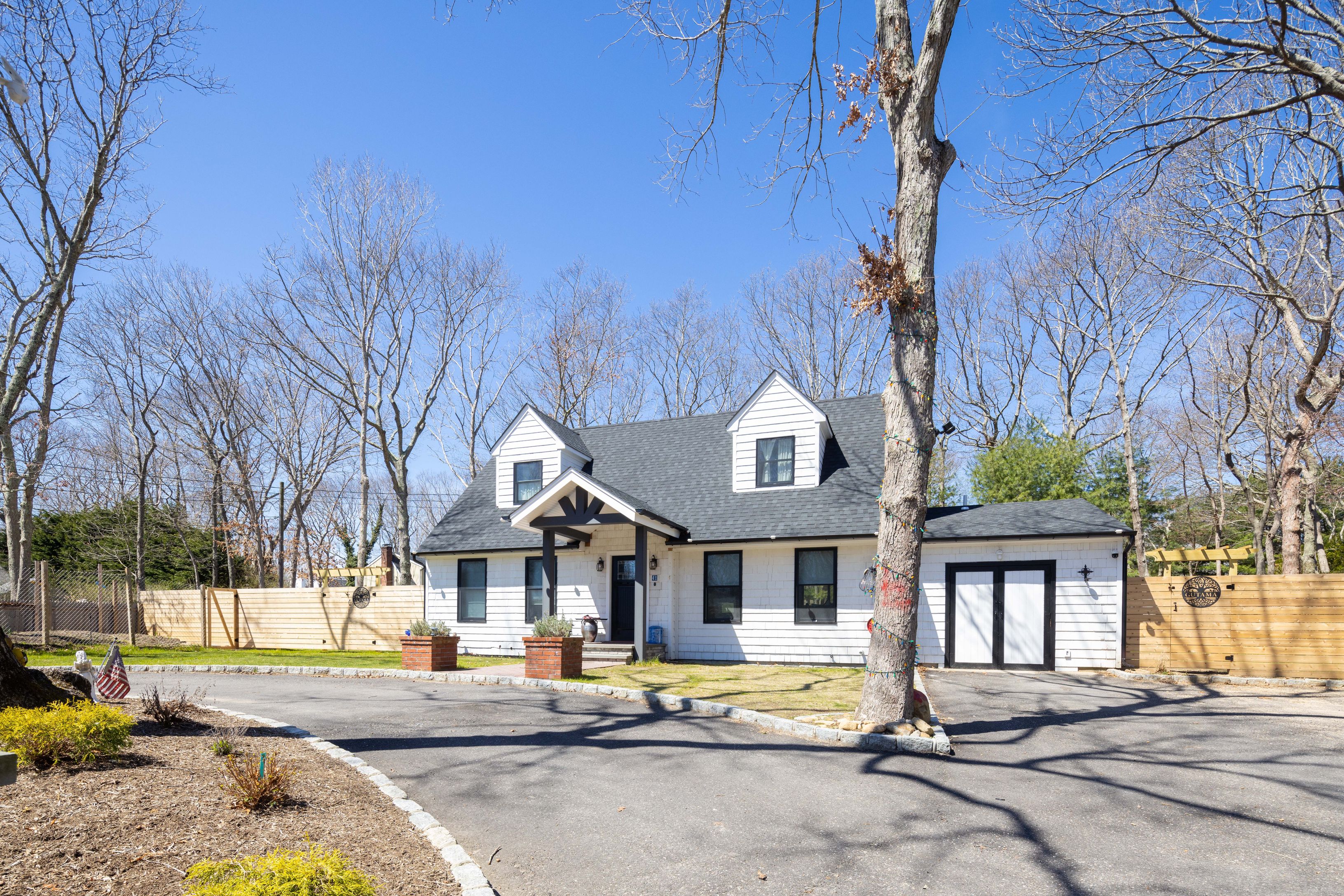 41 Clinton Street East Hampton, NY 11937 - Photo 16 of 17
