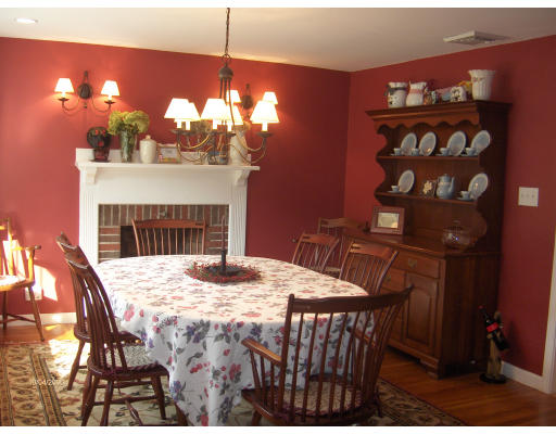 120 Beechnut Road Westwood, MA 02090 - Photo 3 of 4 Gallery Image 3