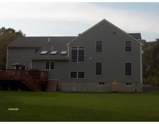 120 Beechnut Road Westwood, MA 02090 - Photo 4 of 4 Gallery Image 4