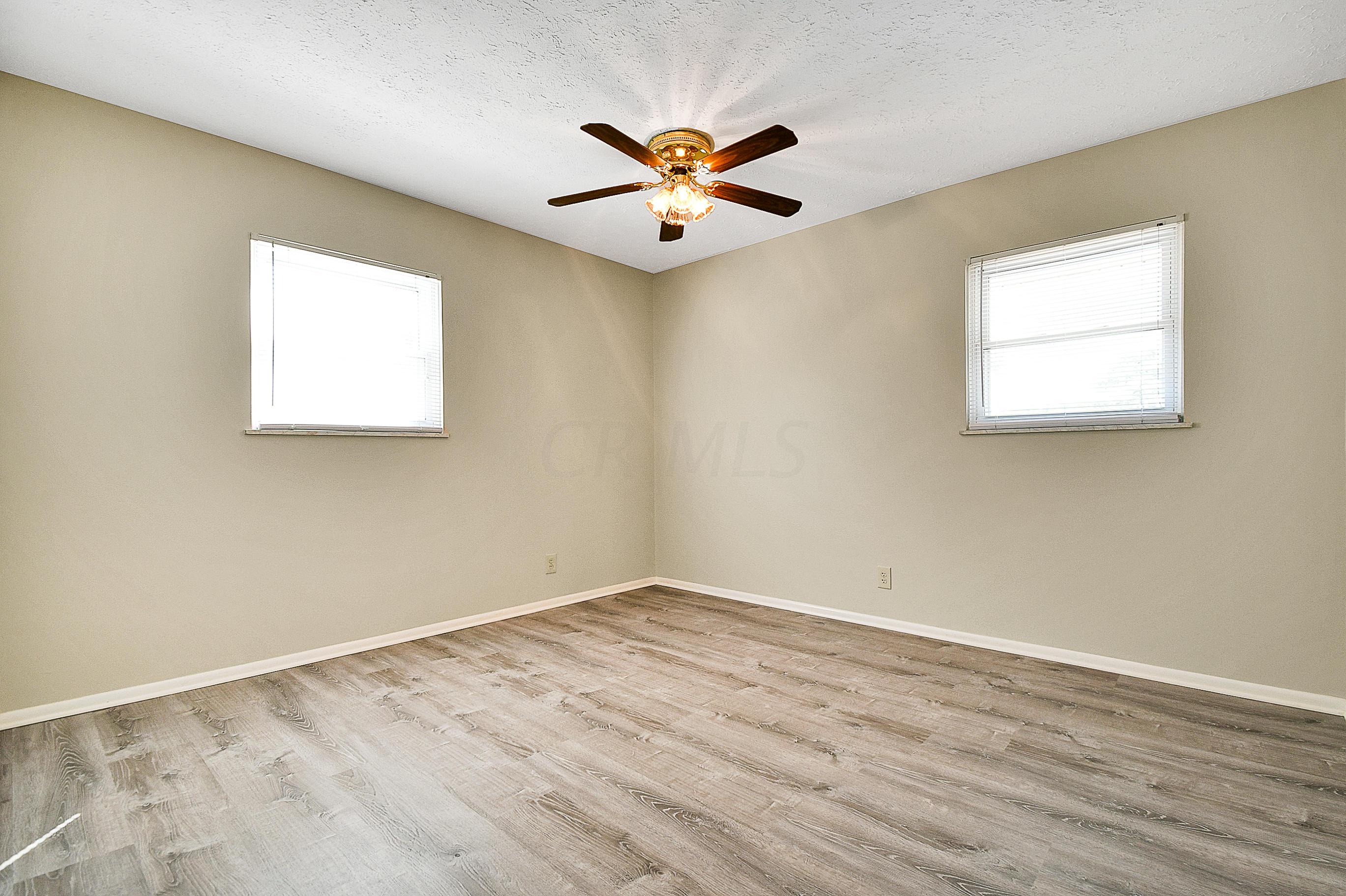 203 Lincolnshire Road Columbus, OH 43230 - Photo 16 of 35