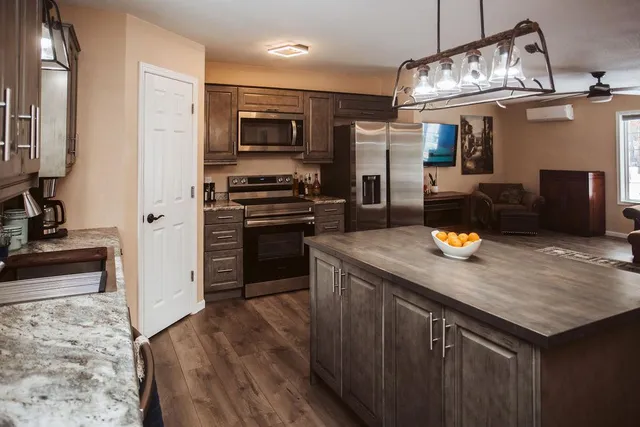 $398,000 | 33798 Twin Oaks Trail, Motley, MN 56466