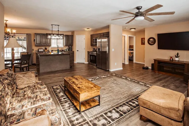 $398,000 | 33798 Twin Oaks Trail, Motley, MN 56466