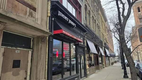 $1,450 | 767 North Water Street, Unit 201, Milwaukee, WI 53202