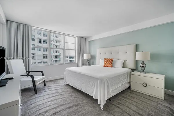 $4,850 | 5101 Collins Avenue, Unit 11B, Miami Beach, FL 33140