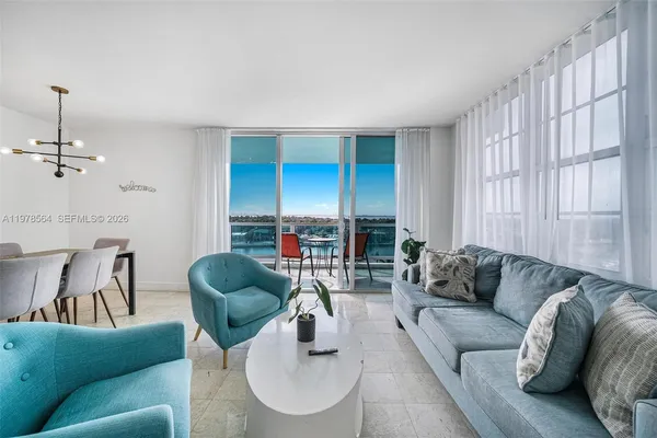 $4,850 | 5101 Collins Avenue, Unit 11B, Miami Beach, FL 33140