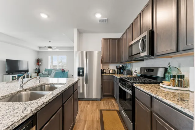 $2,100 | 16635 Olivewood Lane, Conroe, TX 77302